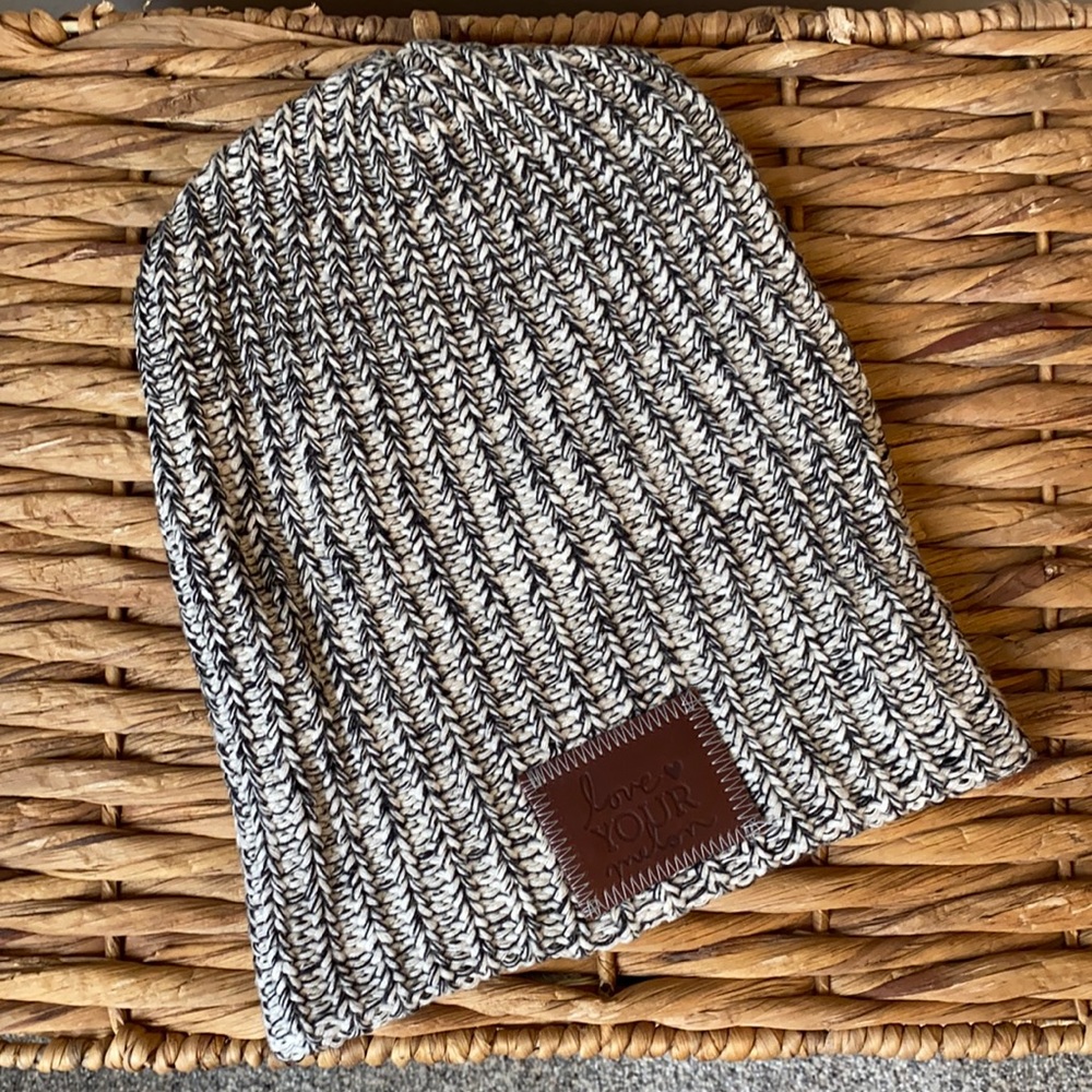 Love your melon black and white beanie.